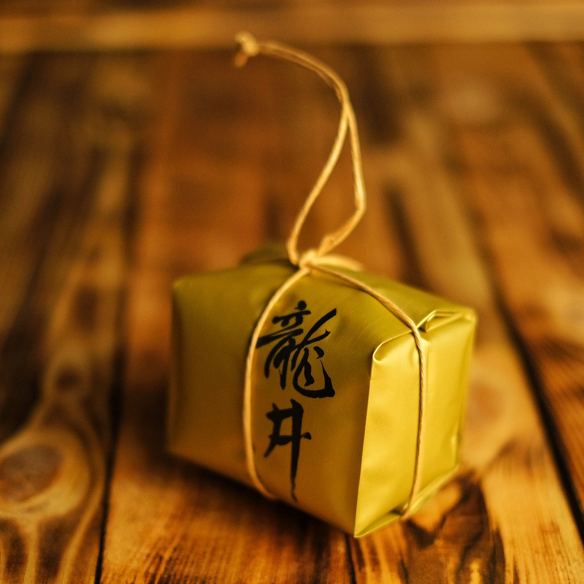 Qunti Zhong | Mingqian Dragonwell Private Order – One River Tea